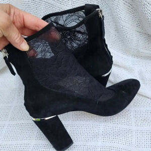 Pour‎ la Victoire Sexy Sock Booties 9.5